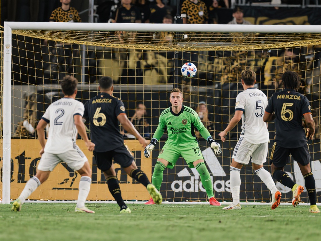 乐部无疑是 乐部无疑是