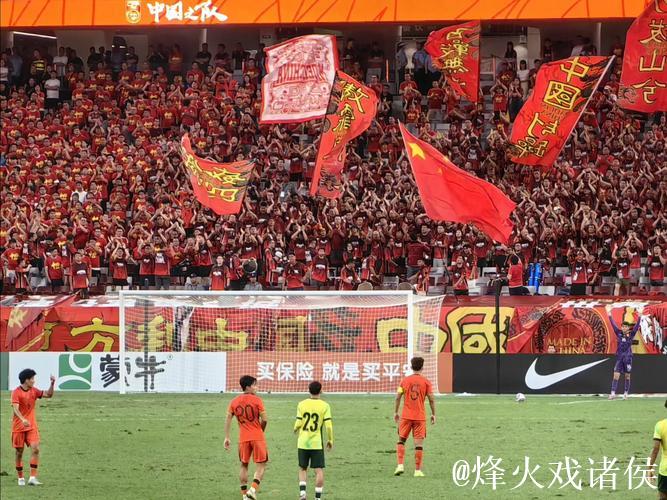 中卫进球门将救险,U23亚洲杯力克澳大利亚队,U23国足离淘汰赛真的近了 中卫进球门将救险,U23亚洲杯力克澳大利亚队,U23国足离淘汰赛真的近了